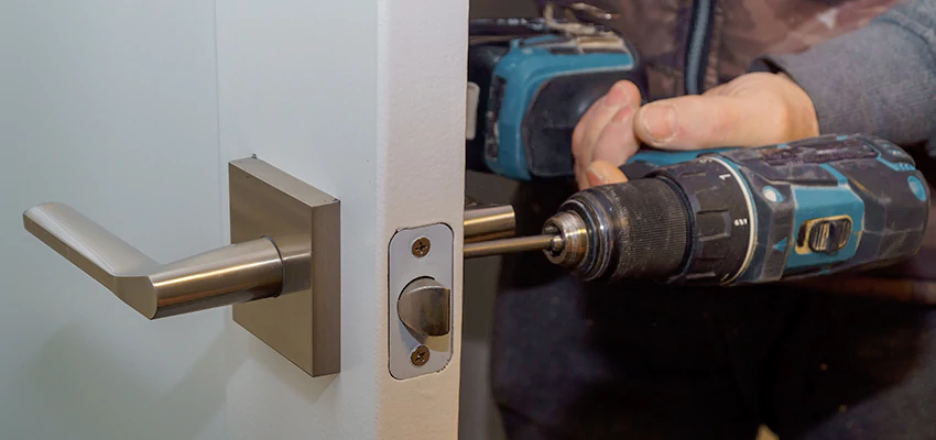 Broken Door Handle Lock Repair in Rancho Santa Margarita, California